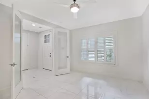 2015 McClendon St, Houston, TX 77030 - Photo 9