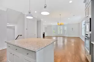 2015 McClendon St, Houston, TX 77030 - Photo 13