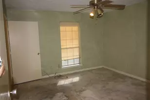 415 Co Rd 105, Devers, TX 77538 - Photo 9