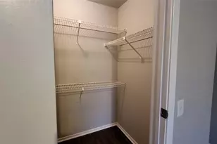 8641 Victorian Village Dr, Houston, TX 77071 - Photo 9