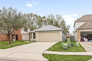 16945 Scenic Knoll, Conroe, TX 77385 - Photo 3