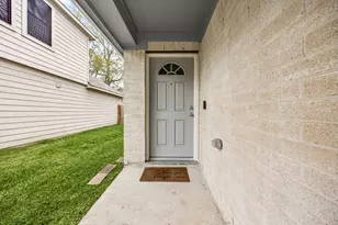 16945 Scenic Knoll, Conroe, TX 77385 - Photo 7