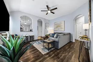 8739 Sunrise Canter Dr, Tomball, TX 77375 - Photo 5