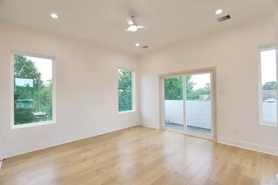 510 E 37th Street, Houston, TX 77022 - Photo 21