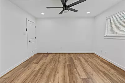 4812 24th St, Dickinson, TX 77539 - Photo 17