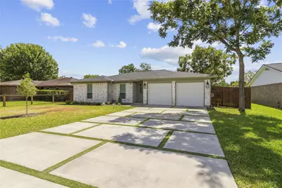 4812 24th St, Dickinson, TX 77539 - Photo 3