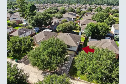 11910 Lois Lane, Pinehurst, TX 77362 - Photo 37