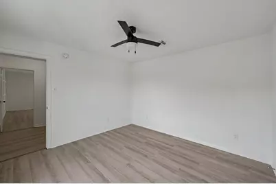 11910 Lois Lane, Pinehurst, TX 77362 - Photo 27