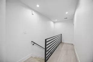 8218 Lawler St, Houston, TX 77051 - Photo 15