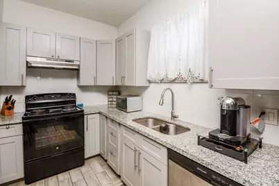 2018 Fulton Street #2, Houston, TX 77009 - Photo 9