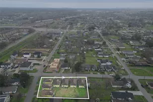3938 King St, Houston, TX 77026 - Photo 9