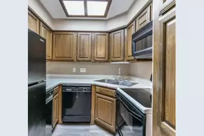 921 Marine Drive #205, Galveston, TX 77550 - Photo 5