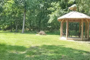 28 Lakeway St, Conroe, TX 77304 - Photo 3