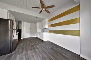 28 Lakeway St, Conroe, TX 77304 - Photo 3