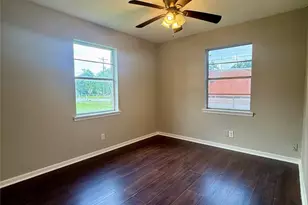 307 2nd St, Van Vleck, TX 77482 - Photo 21