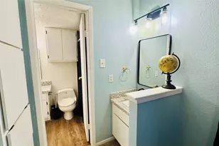 1900 Bay Area Blvd, Houston, TX 77058 - Photo 13