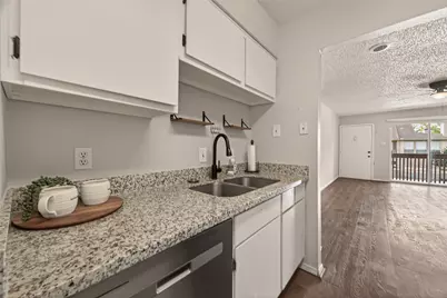 1900 Bay Area Boulevard #136, Houston, TX 77058 - Photo 13