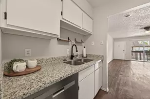 1900 Bay Area Blvd, Houston, TX 77058 - Photo 13