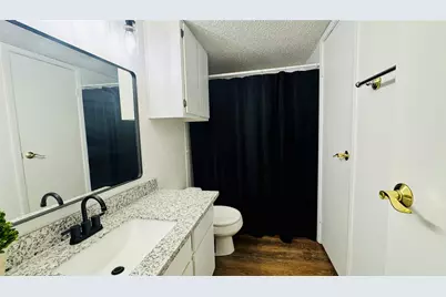 1900 Bay Area Boulevard #136, Houston, TX 77058 - Photo 15