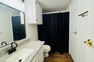 1900 Bay Area Blvd, Houston, TX 77058 - Photo 15