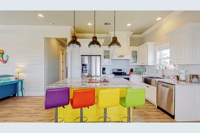 967 Meynig Dr, Crystal Beach, TX 77650 - Photo 7