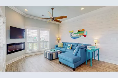 967 Meynig Dr, Crystal Beach, TX 77650 - Photo 5