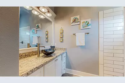 967 Meynig Dr, Crystal Beach, TX 77650 - Photo 15