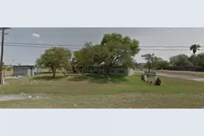 1103 Lincoln Street, Zapata, TX 78076 - Photo 7