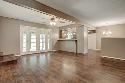 9631 Fairdale Lane, Houston, TX 77063 - Photo 11