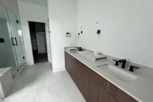 5339 Larkin St, Houston, TX 77007 - Photo 17