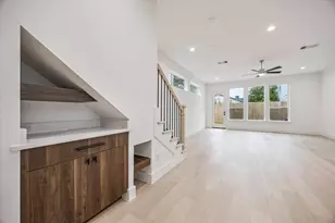 5339 Larkin St, Houston, TX 77007 - Photo 11