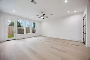 5339 Larkin St, Houston, TX 77007 - Photo 9