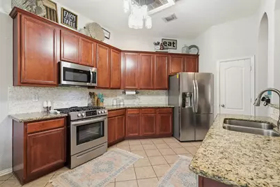 2121 Sugar Hill Drive, Deer Park, TX 77536 - Photo 9