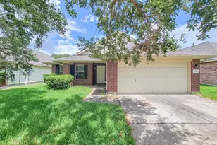 3010 Stonecross Ln, Dickinson, TX 77539 - Photo 1
