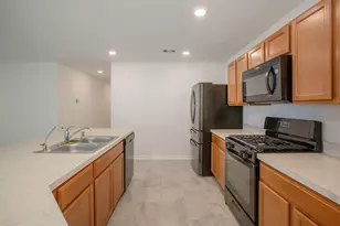 6855 Knl Spg Wy, Houston, TX 77084 - Photo 5