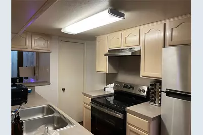 2118 Strand Street #207, Galveston, TX 77550 - Photo 11