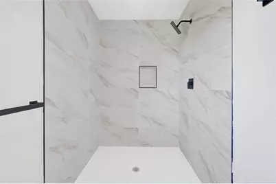 6211 Linnhaven Drive, Houston, TX 77072 - Photo 15