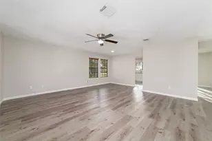 8426 Laurel Trails Dr, Houston, TX 77095 - Photo 11