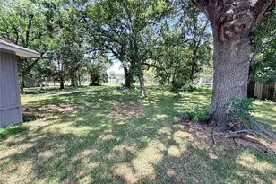 1904 Wright Blvd, Baytown, TX 77520 - Photo 19
