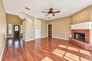 4030 Larkspur St, Alvin, TX 77511 - Photo 9