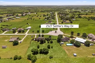 2527 Settler's Way Dr, Sealy, TX 77474 - Photo 23