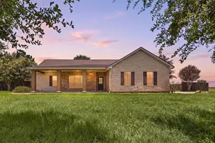 2527 Settler's Way Dr, Sealy, TX 77474 - Photo 1
