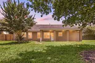 2527 Settler's Way Dr, Sealy, TX 77474 - Photo 21