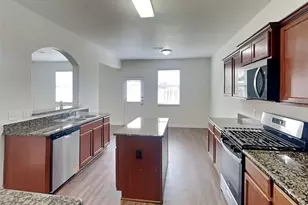 10237 Tate Ct, Conroe, TX 77385 - Photo 3