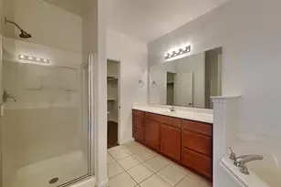 10237 Tate Ct, Conroe, TX 77385 - Photo 13