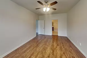 10237 Tate Ct, Conroe, TX 77385 - Photo 11