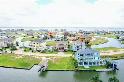 22 Fleming, Hitchcock, TX 77563 - Photo 1