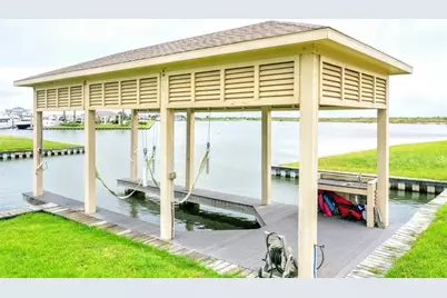 22 Fleming, Hitchcock, TX 77563 - Photo 5