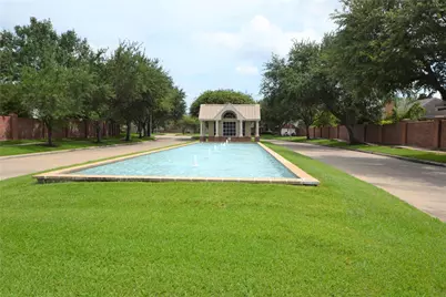 12110 Laurel Court, Stafford, TX 77477 - Photo 5