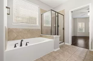 23 Bay Mills Pl, Tomball, TX 77389 - Photo 11